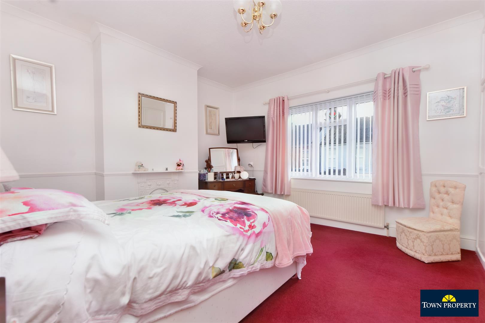 Property Details for Stanley Road Eastbourne BN22 8JP Town Property